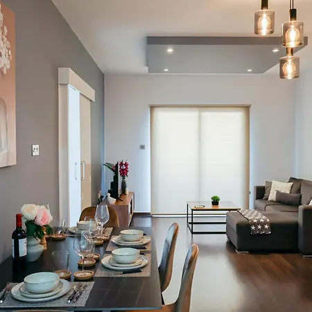 Stylish 2 Bedroom - Tourist Area Collection * Limisso